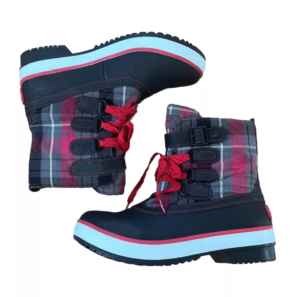 UGG Australia Decatur Winter Boots Women US Size 7 Waterproof RARE